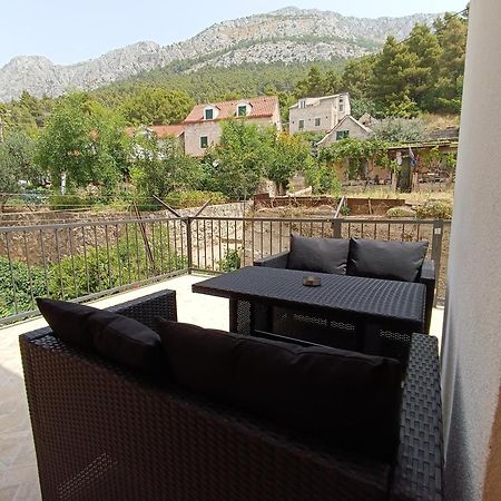 Apartment Ravnice Omiš Екстериор снимка