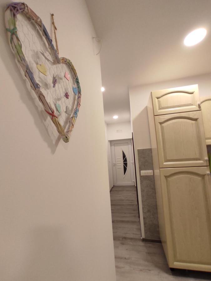 Apartment Ravnice Omiš Екстериор снимка