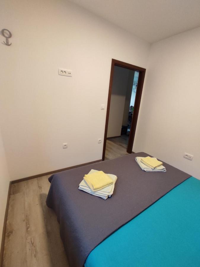 Apartment Ravnice Omiš Екстериор снимка
