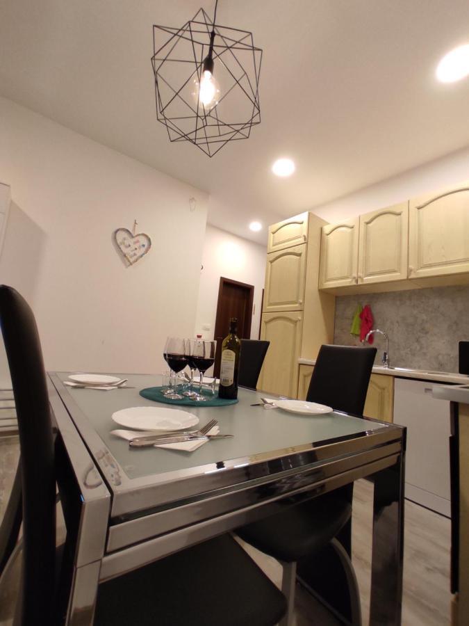 Apartment Ravnice Omiš Екстериор снимка