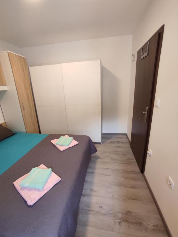 Apartment Ravnice Omiš Екстериор снимка